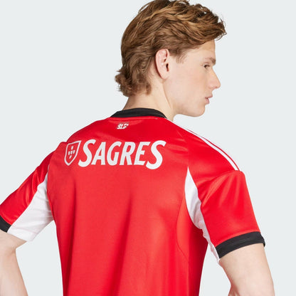 Camisola Benfica Principal 2025/26 - ÚLTIMAS UNIDADES